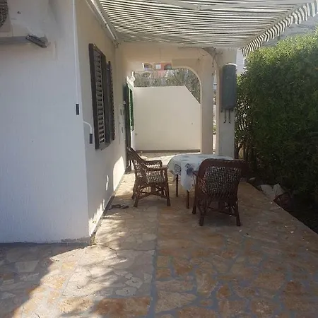 Apartman Sibenska Ulica 15 Apartman Pag Town
