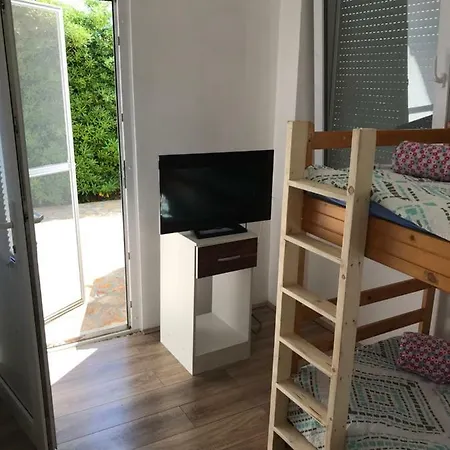 Sibenska Ulica 15 Apartman Apartman Pag Town
