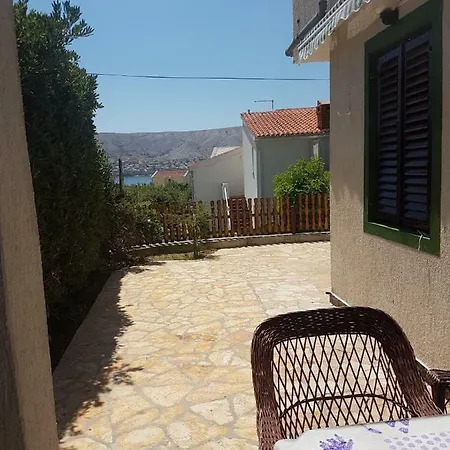 Sibenska Ulica 15 Apartman * Pag Town